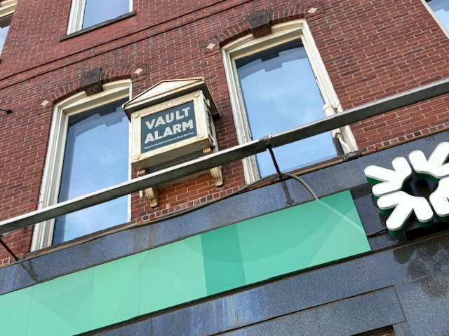 Vault Alarm – Citizens Bank Natick