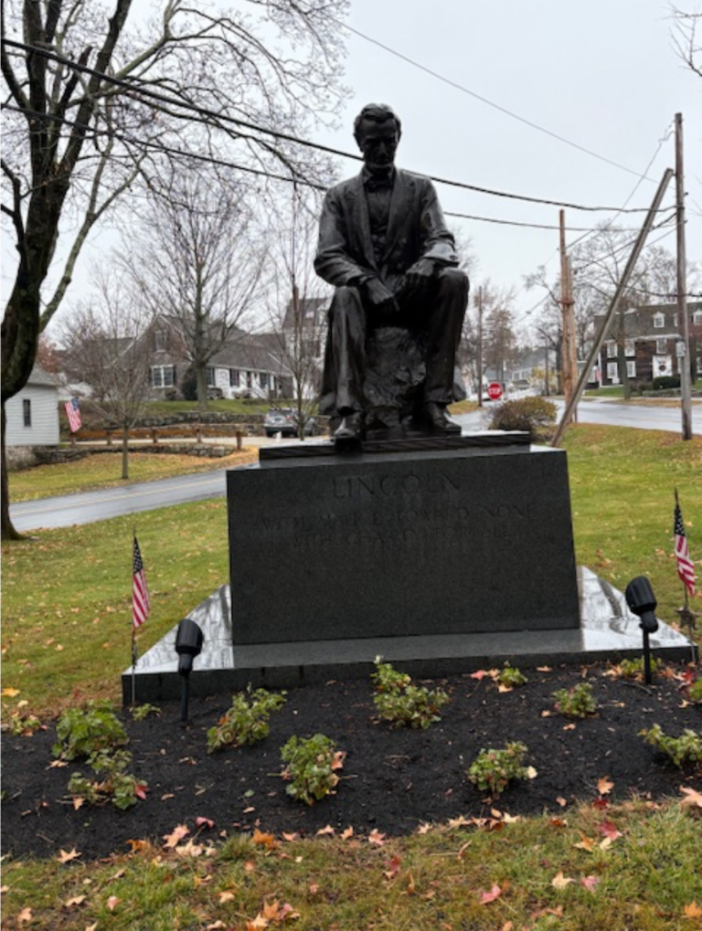 Lincoln Statue – Hingham