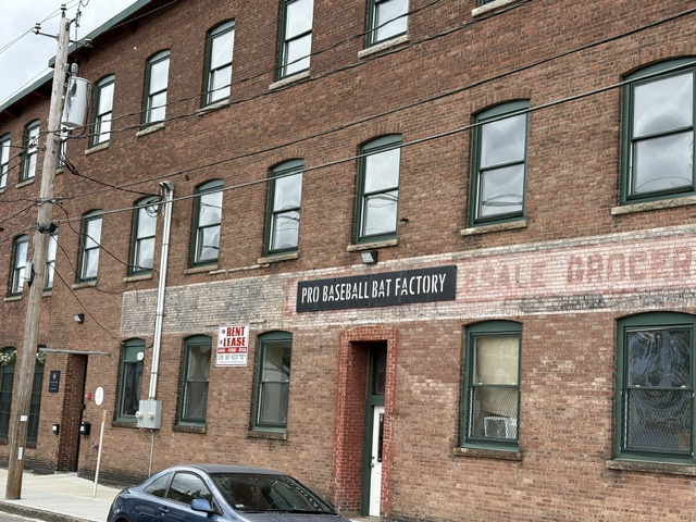 Pro Baseball Bat Factory