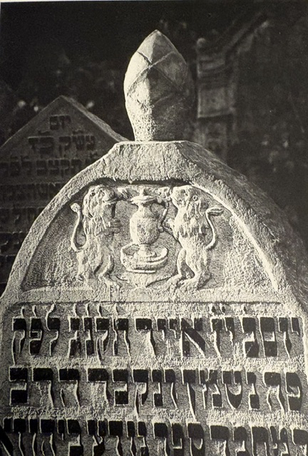 The Tomb of Rabbi Yechezkel Landau