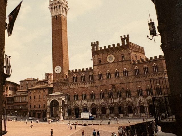 Piazza del Campo and Palazzo Pubblico