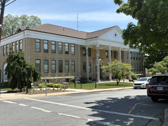 Knutti Hall
